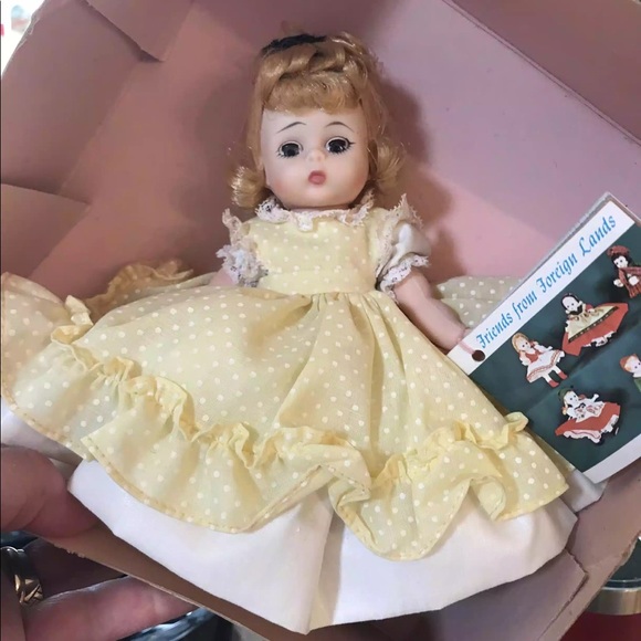 Meet your Posher, Allison - Picture 1 of 1